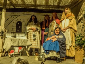 Nativity 2015 - the Wise Men present their gifts